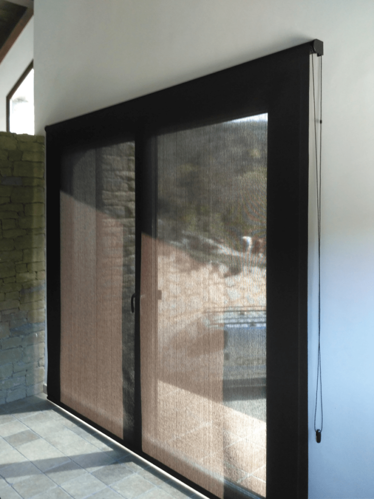 Cortines de protecció solar i decorativa